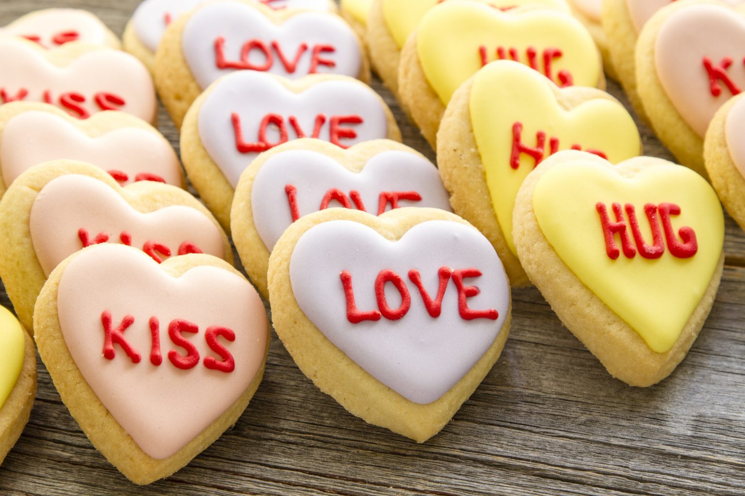 Valentine's Day Traditions to Start With Your Family This Year The