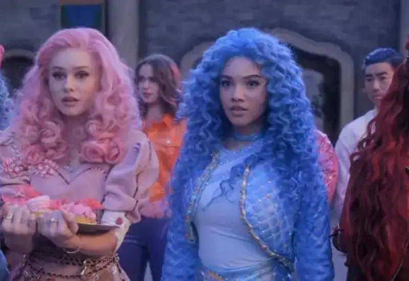 Descendants 4 costumes